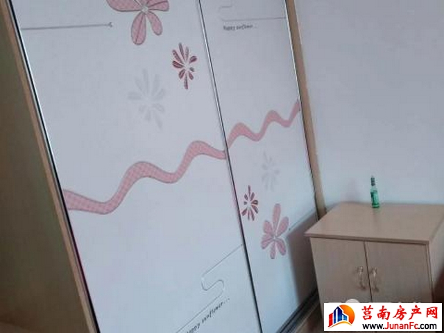 祥龙花园(A区) 3室2厅 150平米 简单装修 1100元/月