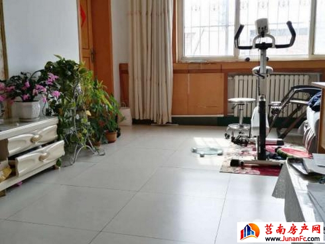 汇富苑小区 3室2厅 110平米 简单装修 1000元/月