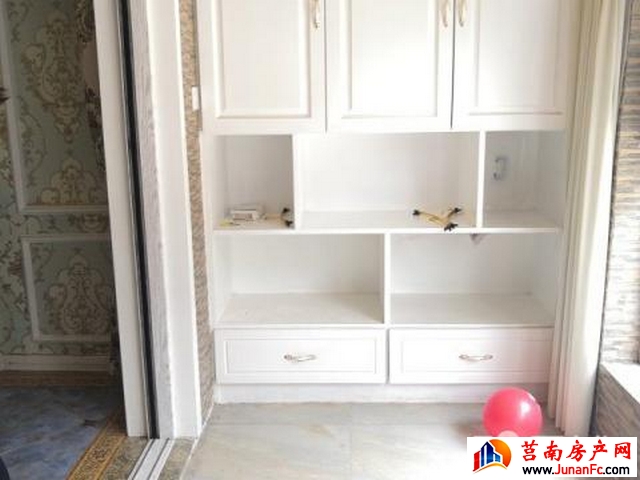 莒南爱琴海 3室2厅 120平米 精装修 1850元/月