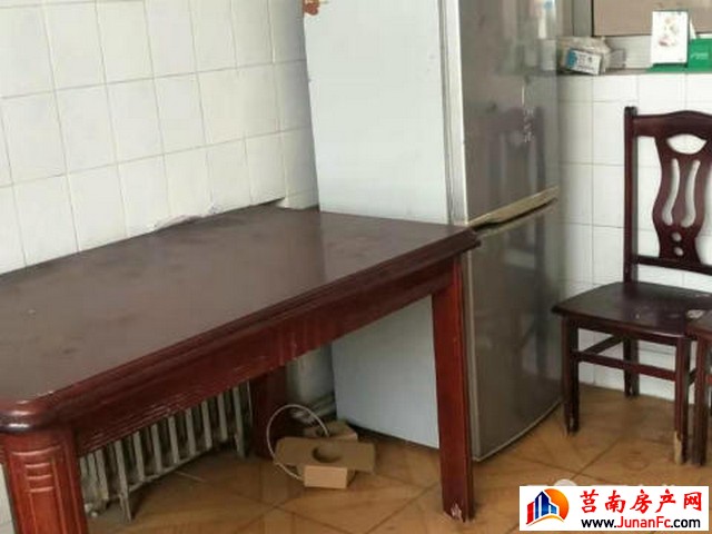 曲轴厂家属院 3室2厅 80平米 简单装修 600元/月
