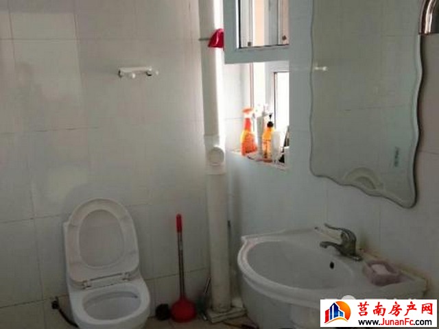 滨海社区 3室2厅 115.00平米 简单装修 1200元/月