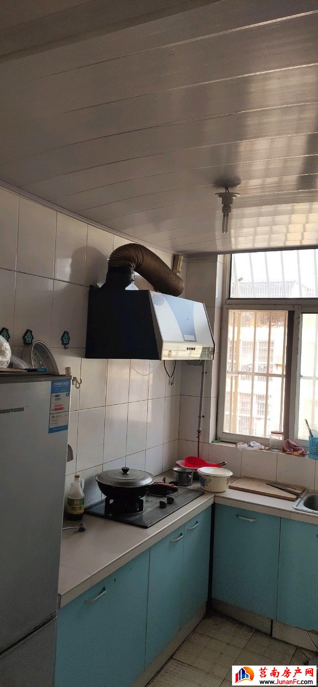 锦绣华庭 3室2厅 119平米 简单装修 58万元