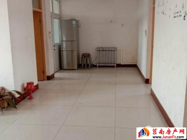 弘德小区 3室2厅 120平米 简单装修 1000元/月