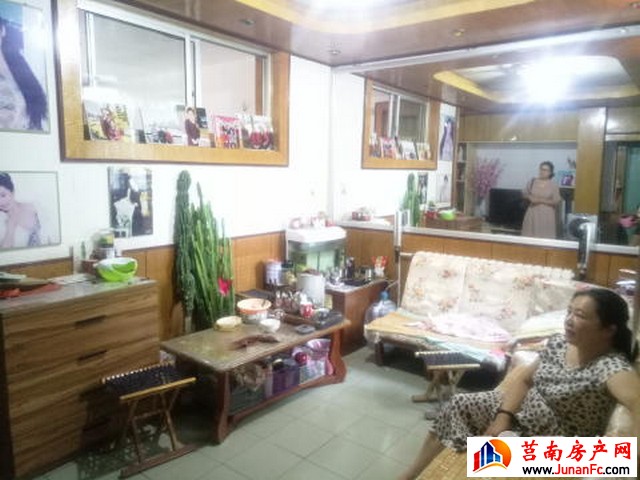 莒南县医院家属院 2室2厅 70平米 简单装修 800元/月
