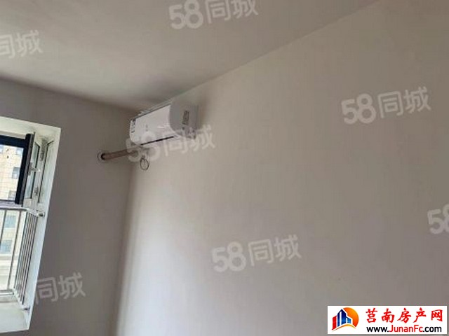 阜丰时代城荣园 3室2厅 130平米 简单装修 1250元/月