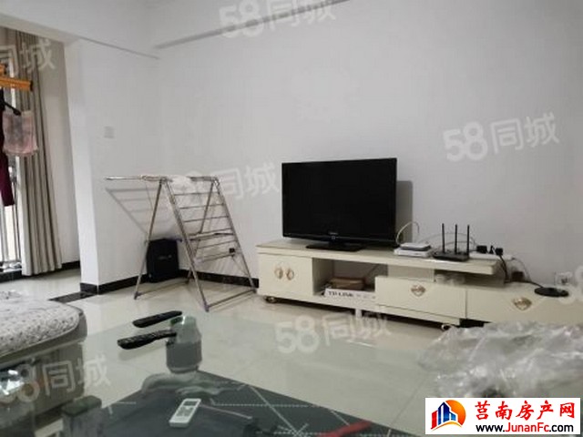 雅禾华侨城 3室2厅 145平米 简单装修 1100元/月