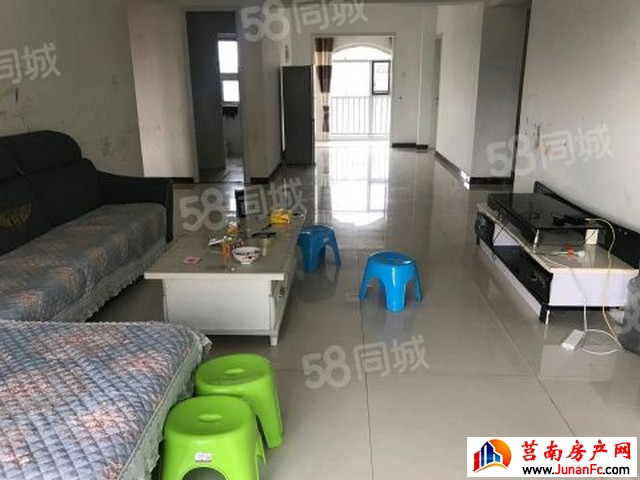 雅禾华侨城 3室2厅 144平米 简单装修 1084元/月