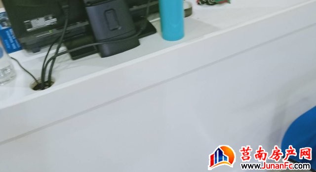 华泉苑 3室2厅 130平米 简单装修 1000元/月