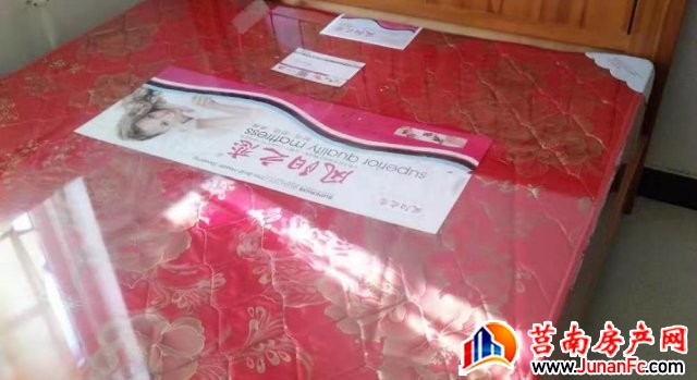 华泉苑 3室2厅 112平米 简单装修 1000元/月