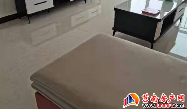 阜丰时代广场 3室2厅 120平米 精装修 1500元/月
